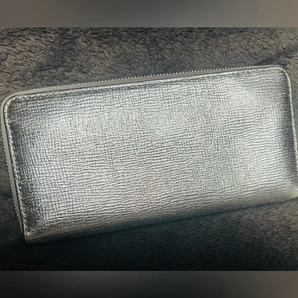 Authentic Michael Kors purse with wallet - Picture 6 of 14